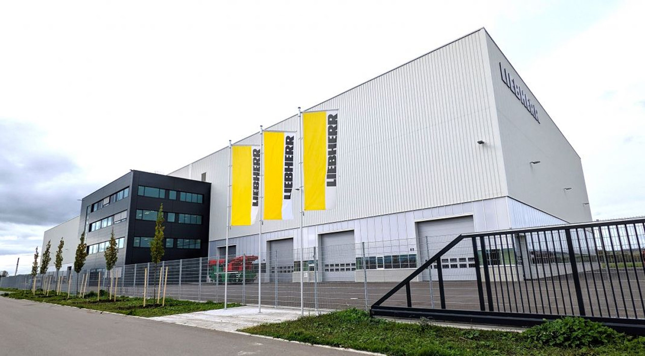 Liebherr Reparaturzentrum Süd in Ehingen-Berg – Projekt von JKLM Freie Architekten